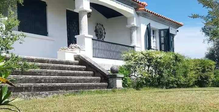 Airbnb House Hero